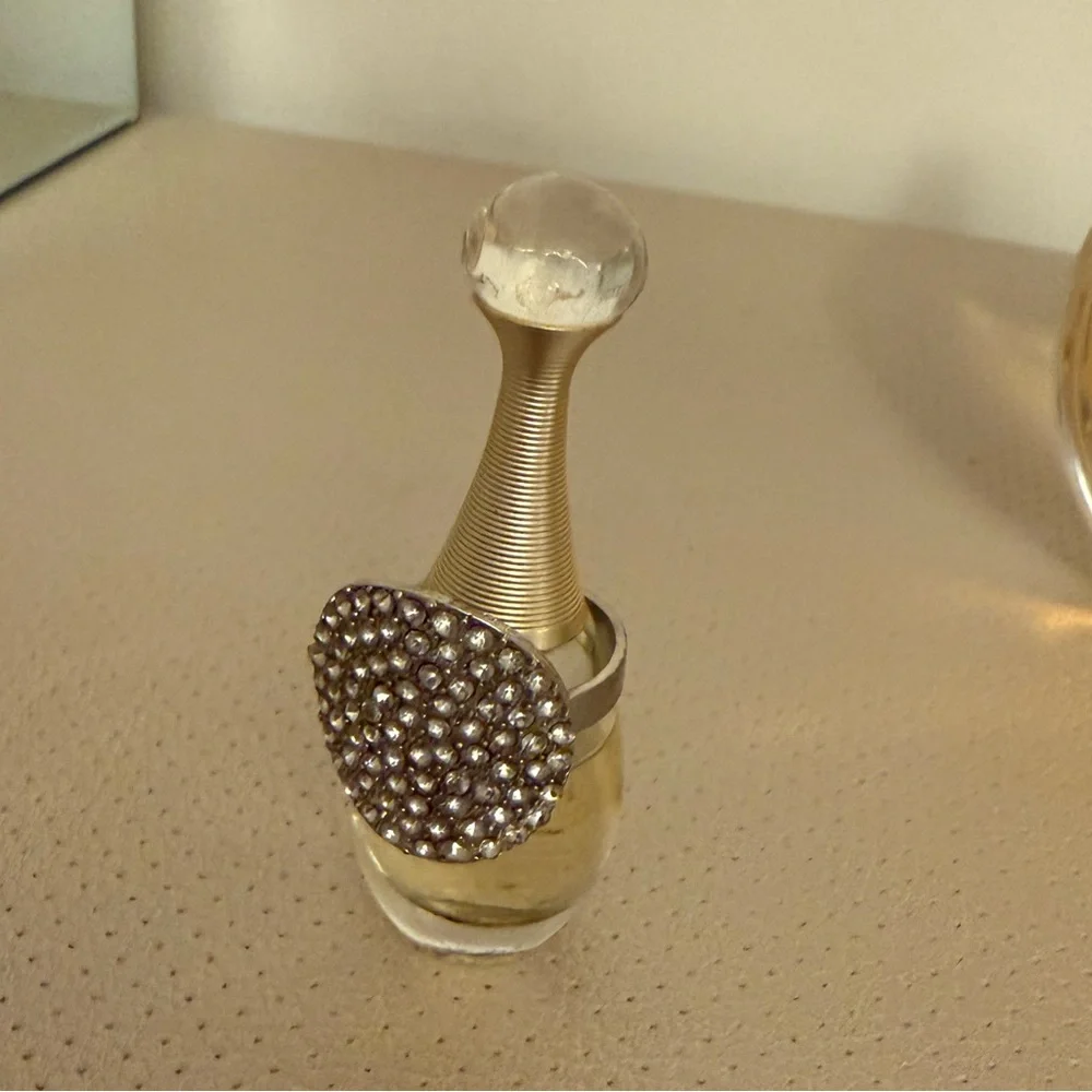 Cache Beautiful silver ring - Picture 2 of 10